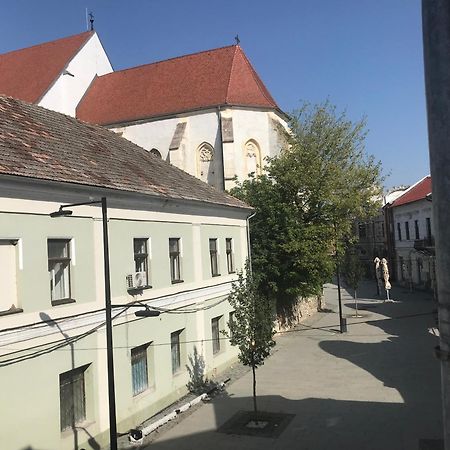 Casa Thaja Centru Turda Exterior foto